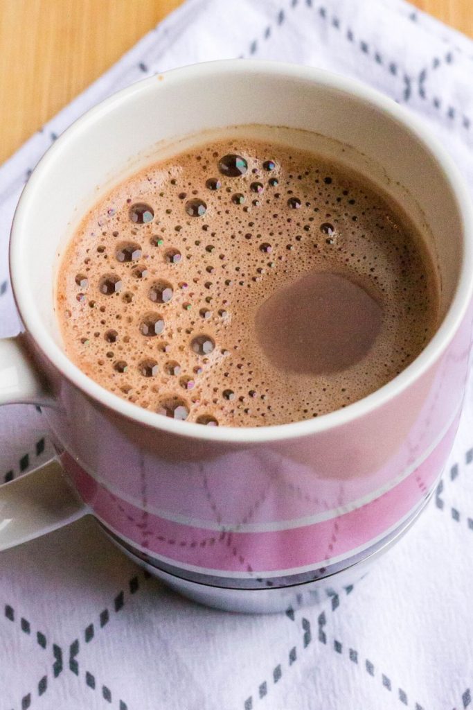 How to Make Delicious Hot Chocolate with Chocolate Chips Family